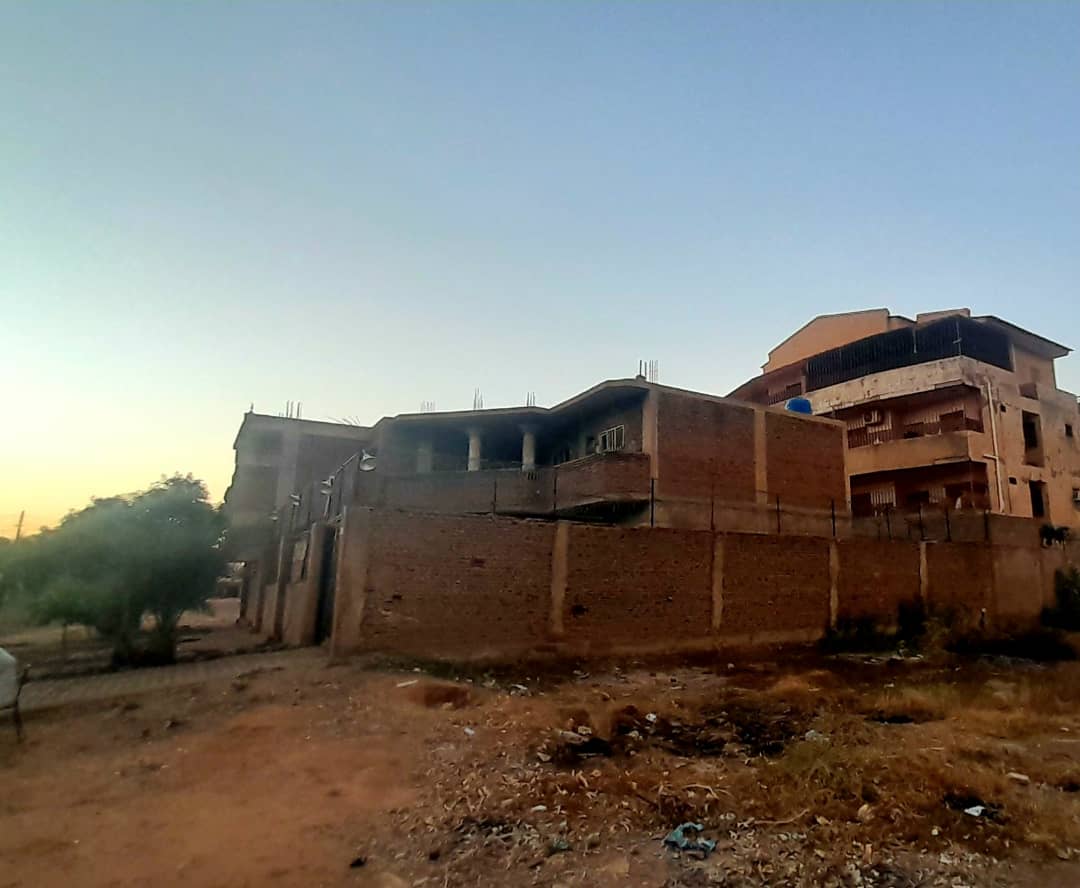 للبيع قطعه ارض يثرب 7 العامريه