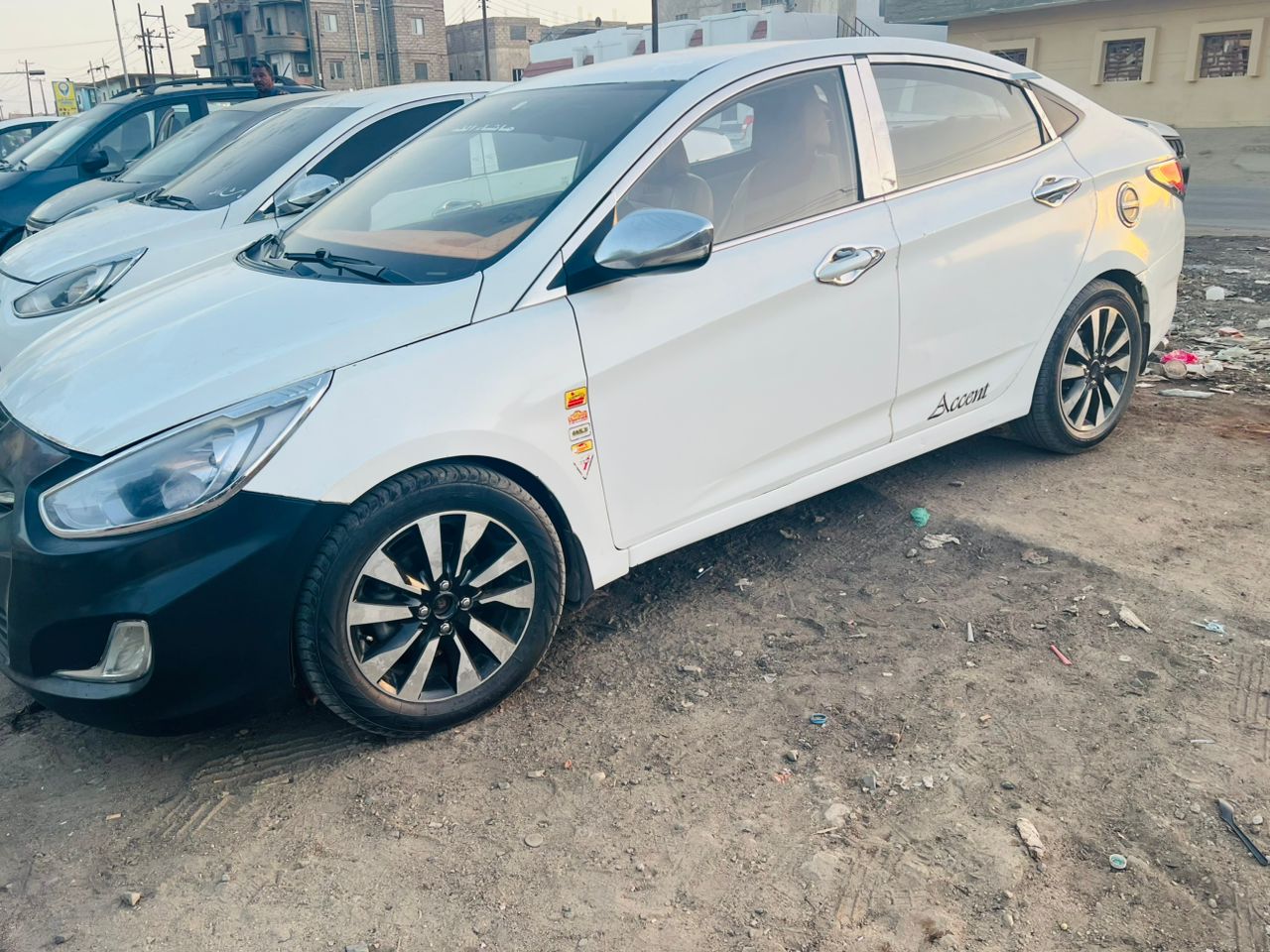 أكسنت مضلع موديل 2015