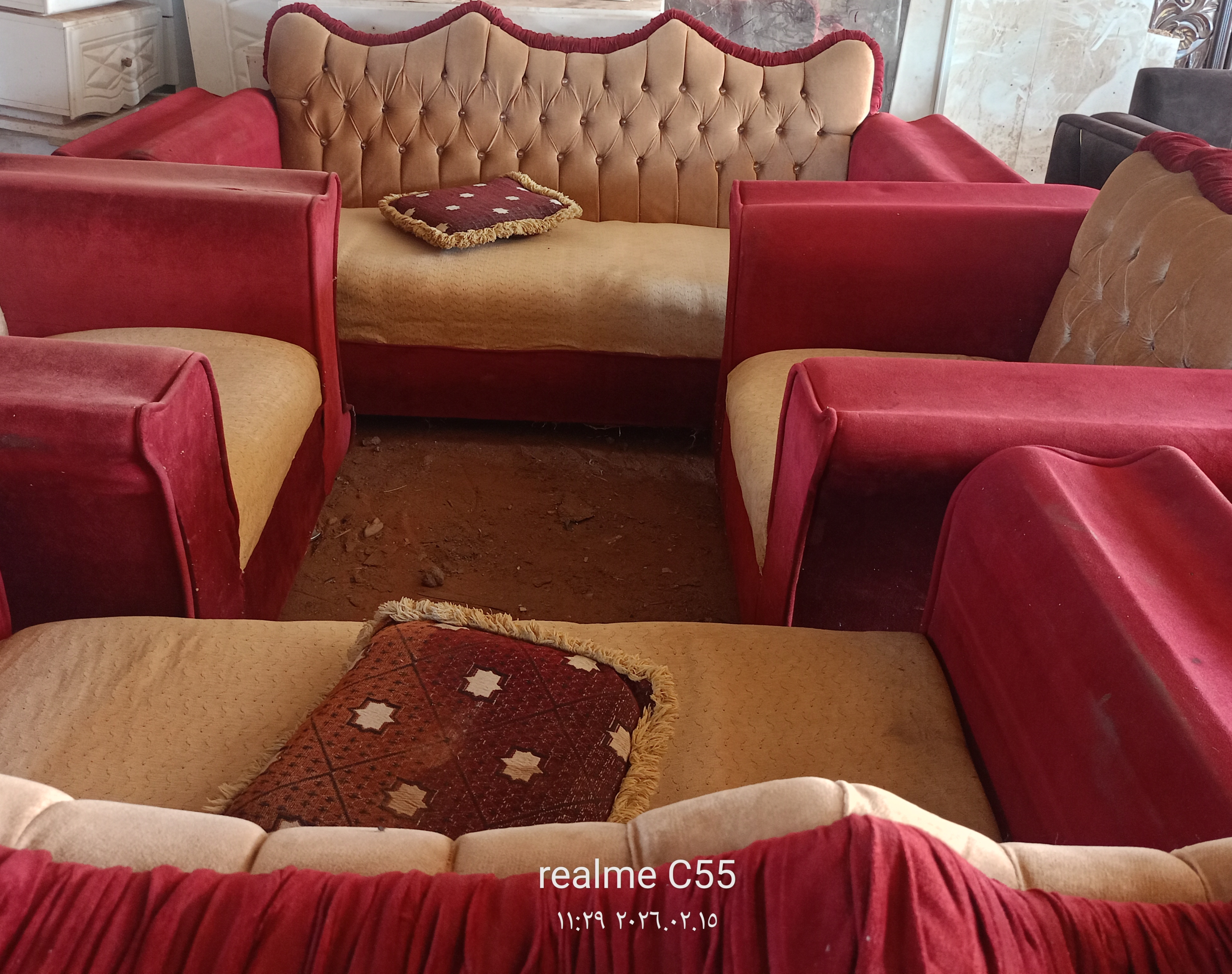 طقم محلي مستعمل شبه جديد