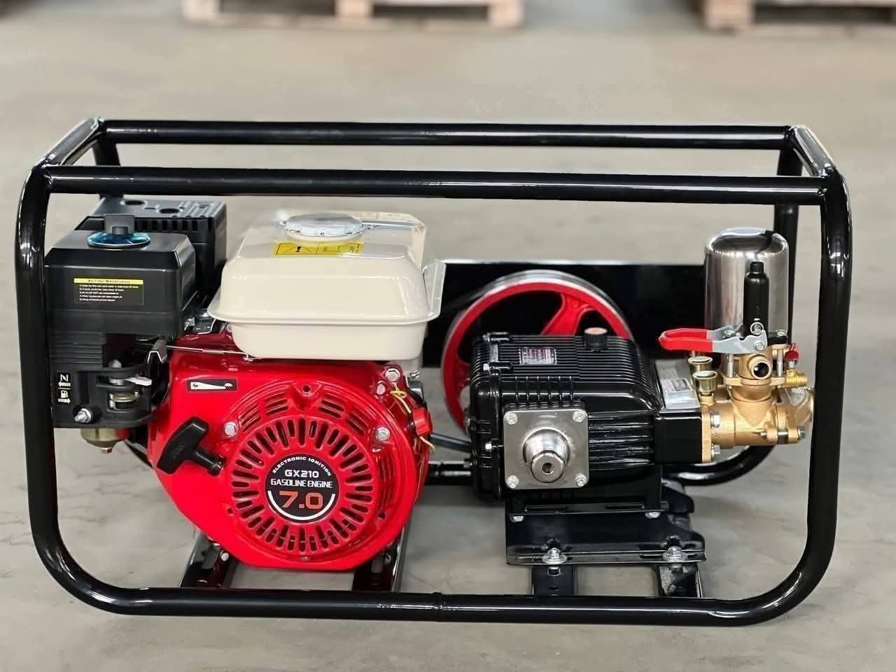 مغسلة بنزين + رش مبيدات