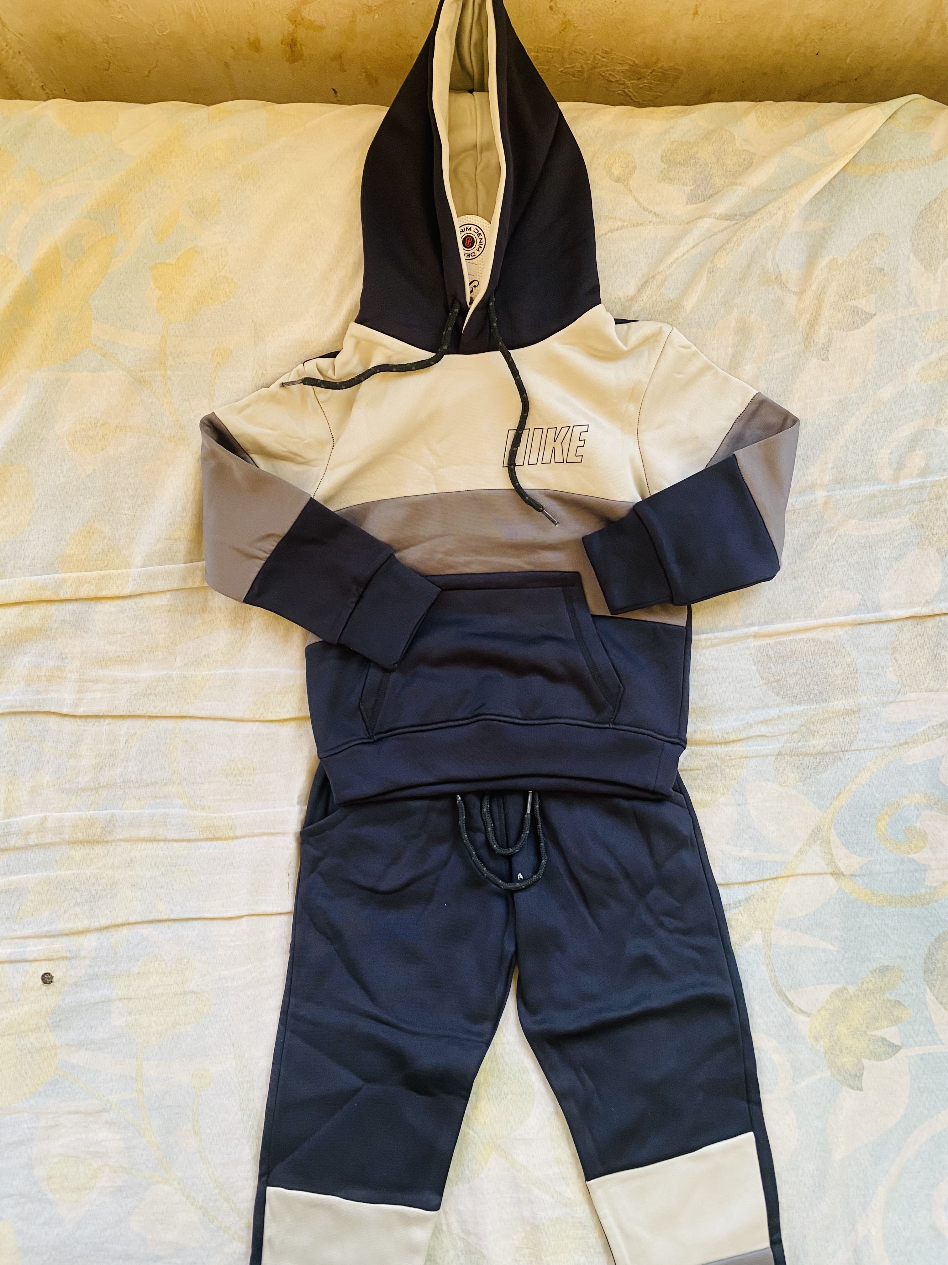 ملابس اطفال شتويه