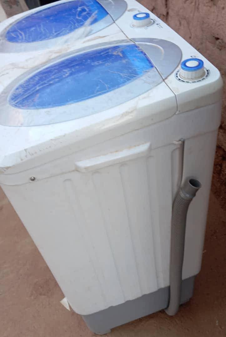 للبيع غساله نسمه 10 كيلو