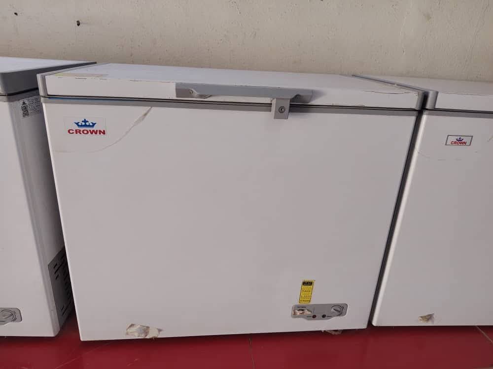 فريزر كراون 12 قدم