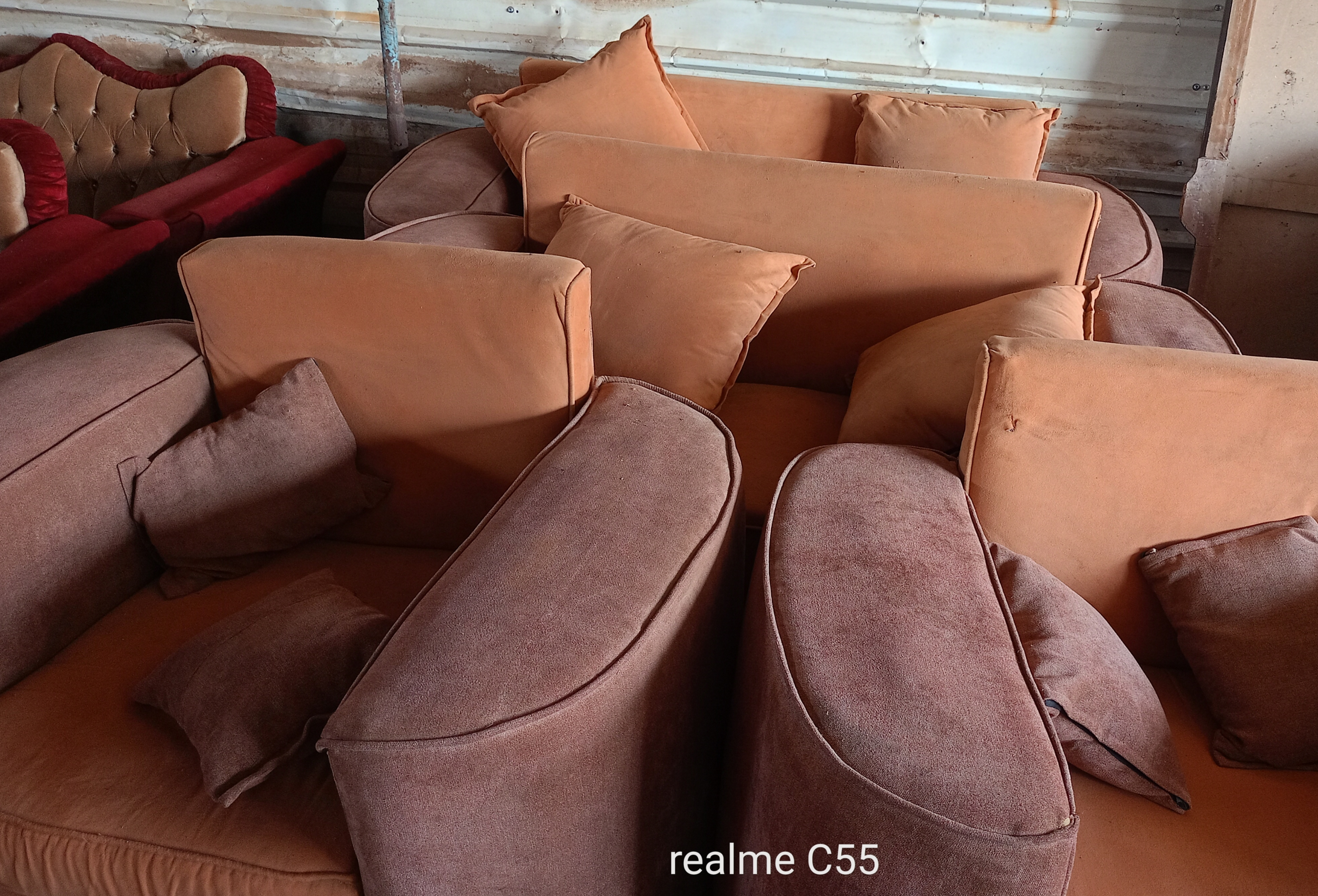 طقم محلي شبه جديد