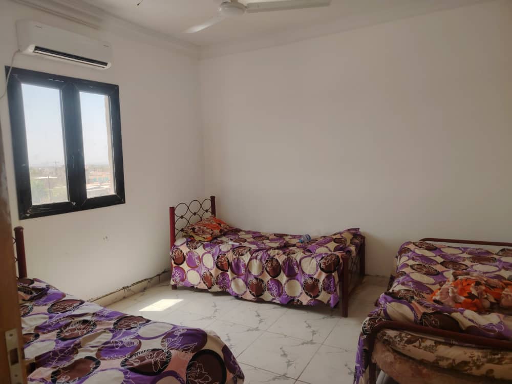 متوفر شقق مفروسه تشطيب جديد سلالاب سوق اكوردي